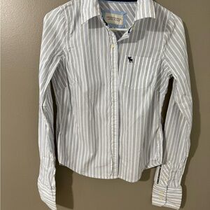 Abercrombie & Fitch Blue and White Striped Button Down Shirt